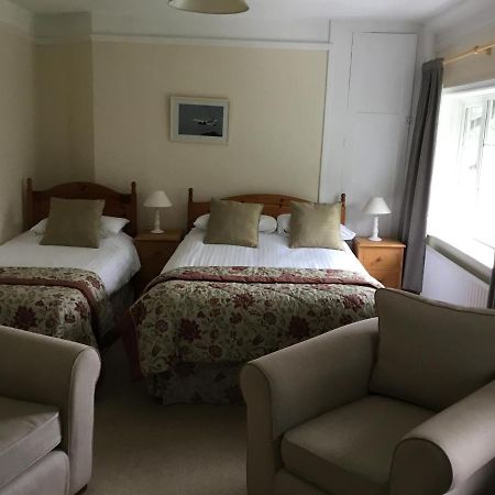 크롤리 The Manor House B&B 외부 사진